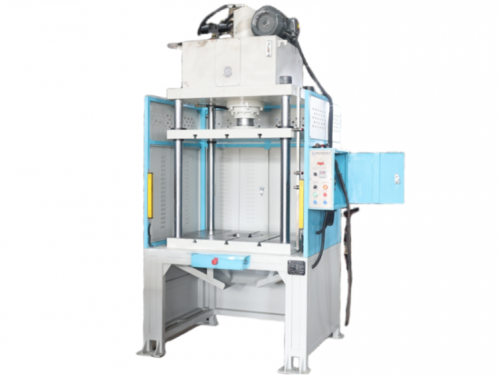 Machine de coupe hydraulique