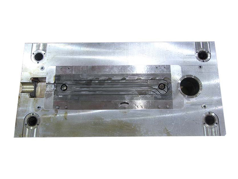 Moule de machine de moulage sous pression de radiateur en alliage d'aluminium Longhua